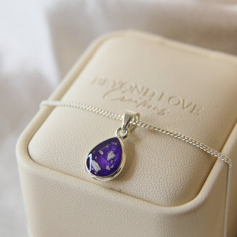 8 x 10mm Violet shimmer heavy ashes