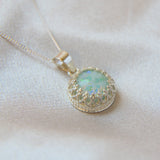 Breastmilk, heavy opalescent fleck & aquamarine /mint opal