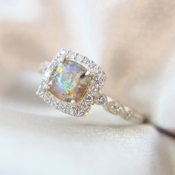 Ashes, opalescent fleck and Pearl white shimmer