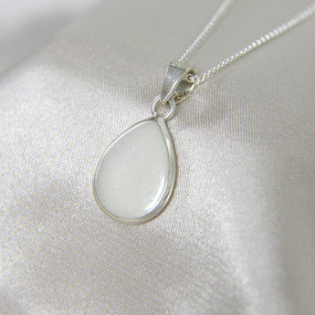 Breastmilk and pearl white shimmer 14 x 10