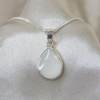 Breastmilk and pearl white shimmer