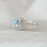 Light blue shimmer, heavy ashes