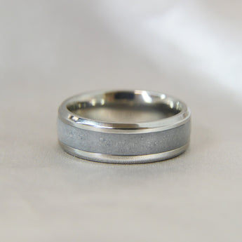 Titanium band, ashes, no shimmer