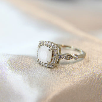 9k white gold ring with breastmilk and crystal white shimmer 