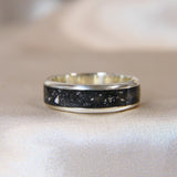 Silver band, black shimmer, heavy ashes 