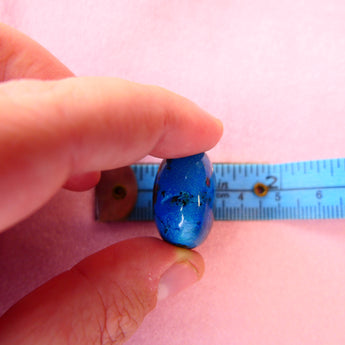 Umbilical cord with Sapphire blue shimmer, opalescent flecks and black crushed opal